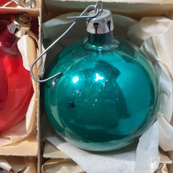 COPY - 1950's Vintage Polish Mercury Glass Ball Ornaments! 11 ornaments - Picture 6 of 16